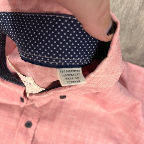 CONSTRUCT Men’s XL Coral Chambray Button-Down - Picture 5 of 9